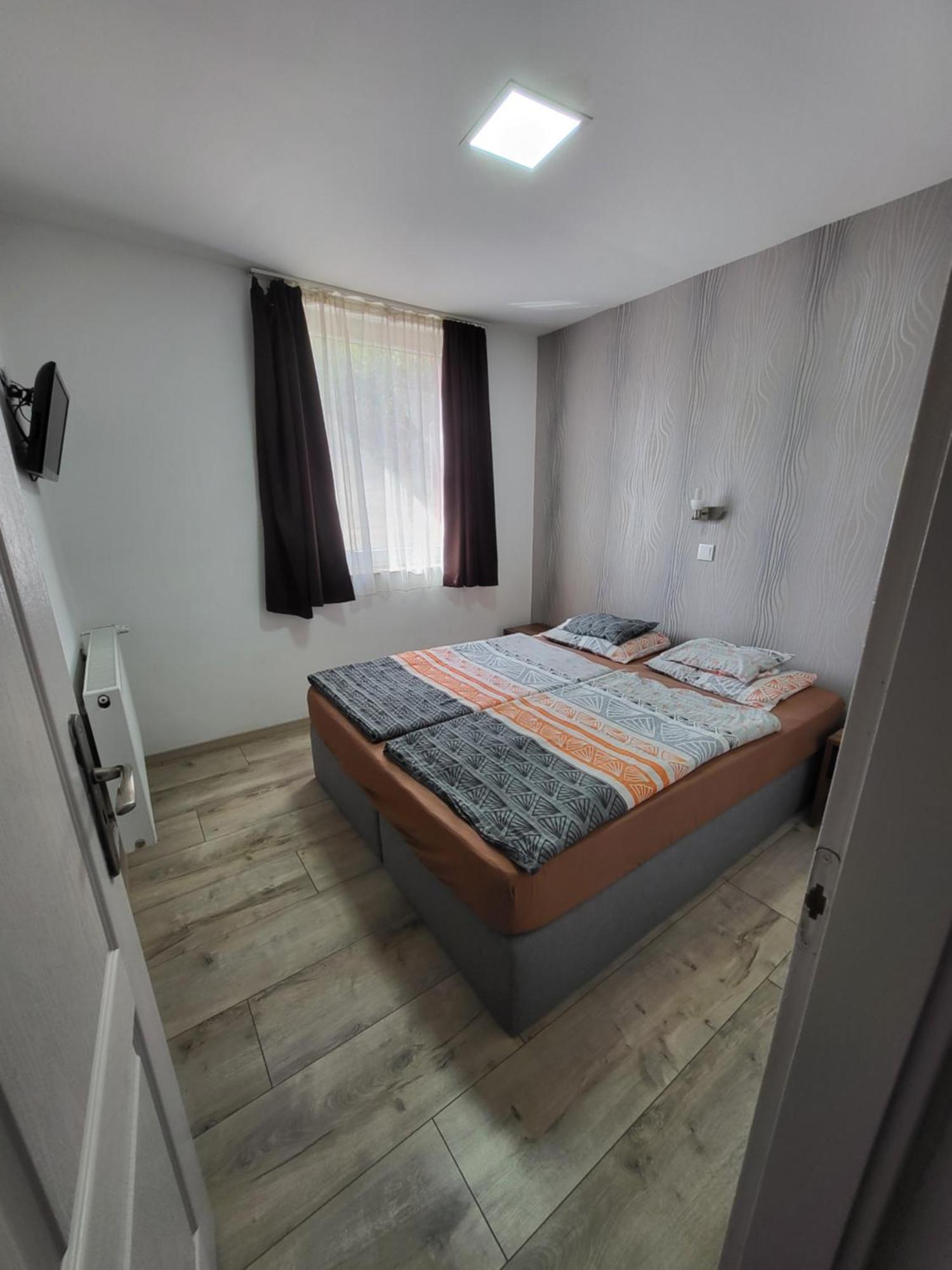 Marika Apartman Sopron Exterior photo