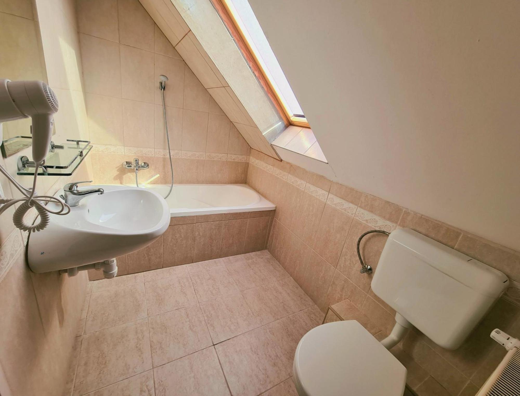 Marika Apartman Sopron Exterior photo