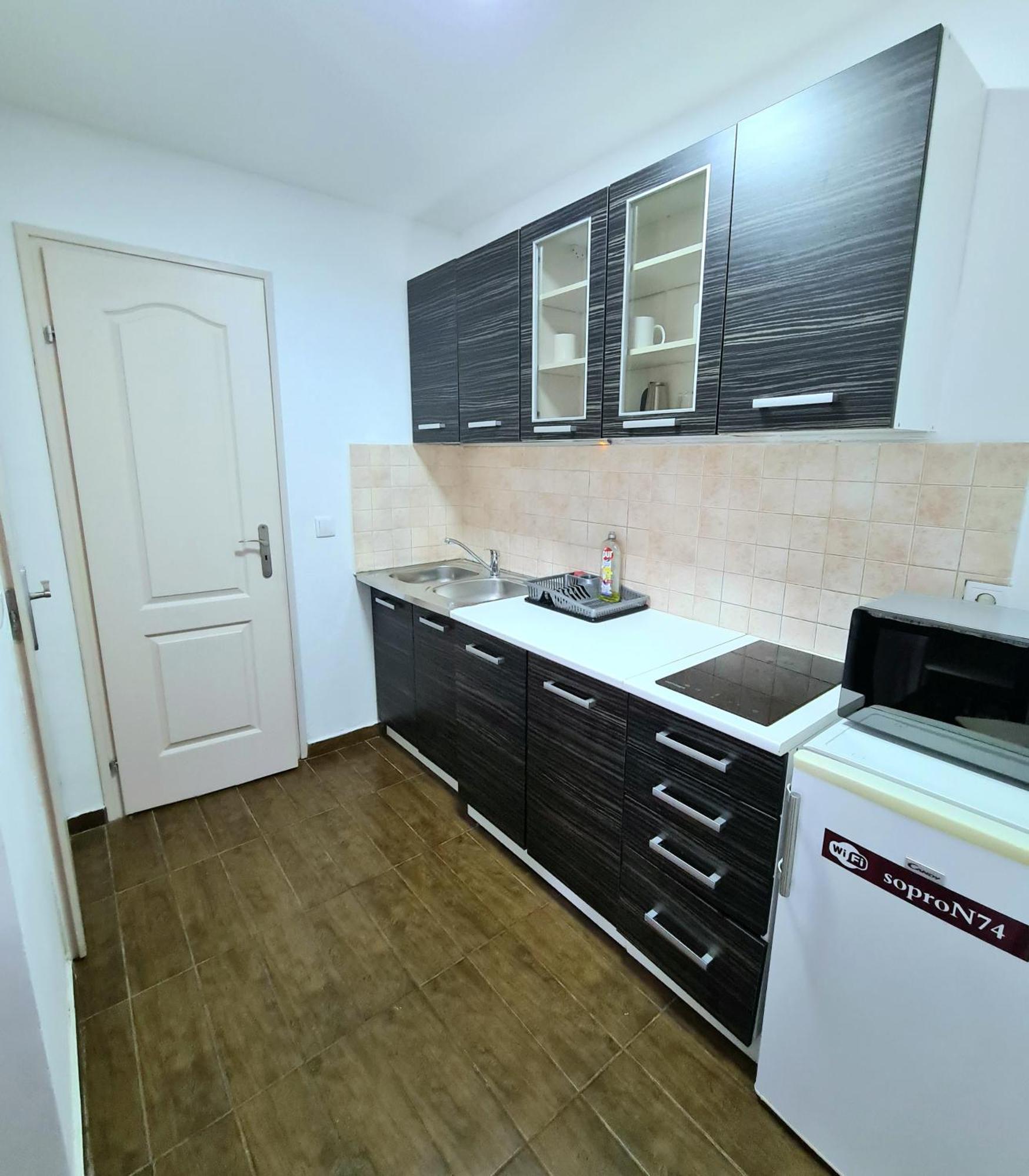 Marika Apartman Sopron Exterior photo